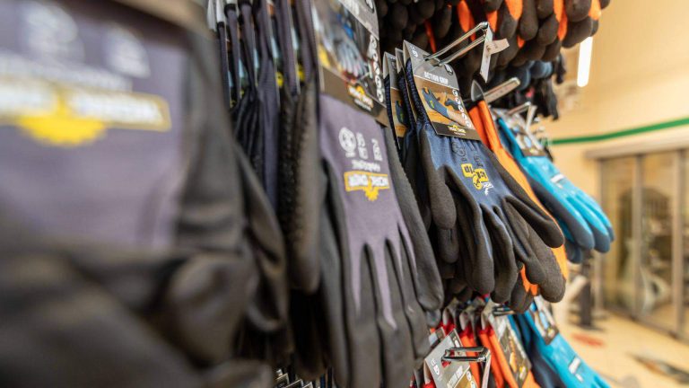 bauzentrum-farys-arbeitskleidung-schuhe-02