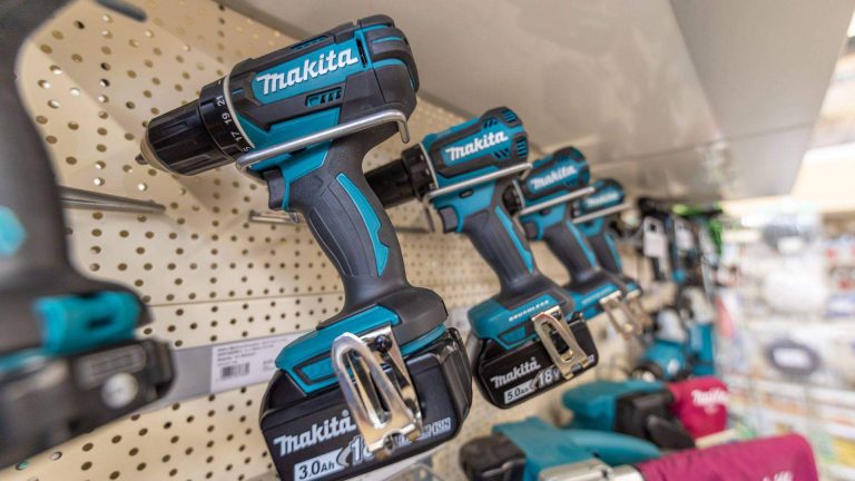 bauzentrum-farys-werkzeuge-maschinen-03